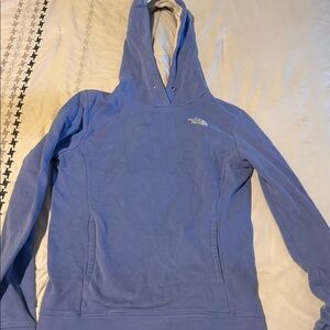 Woman’s the north face hoodie